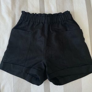 Wilfred Free Linen shorts